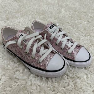 Converse Chuck Taylor All Star Lo Glitter Sneaker - Girls 13K